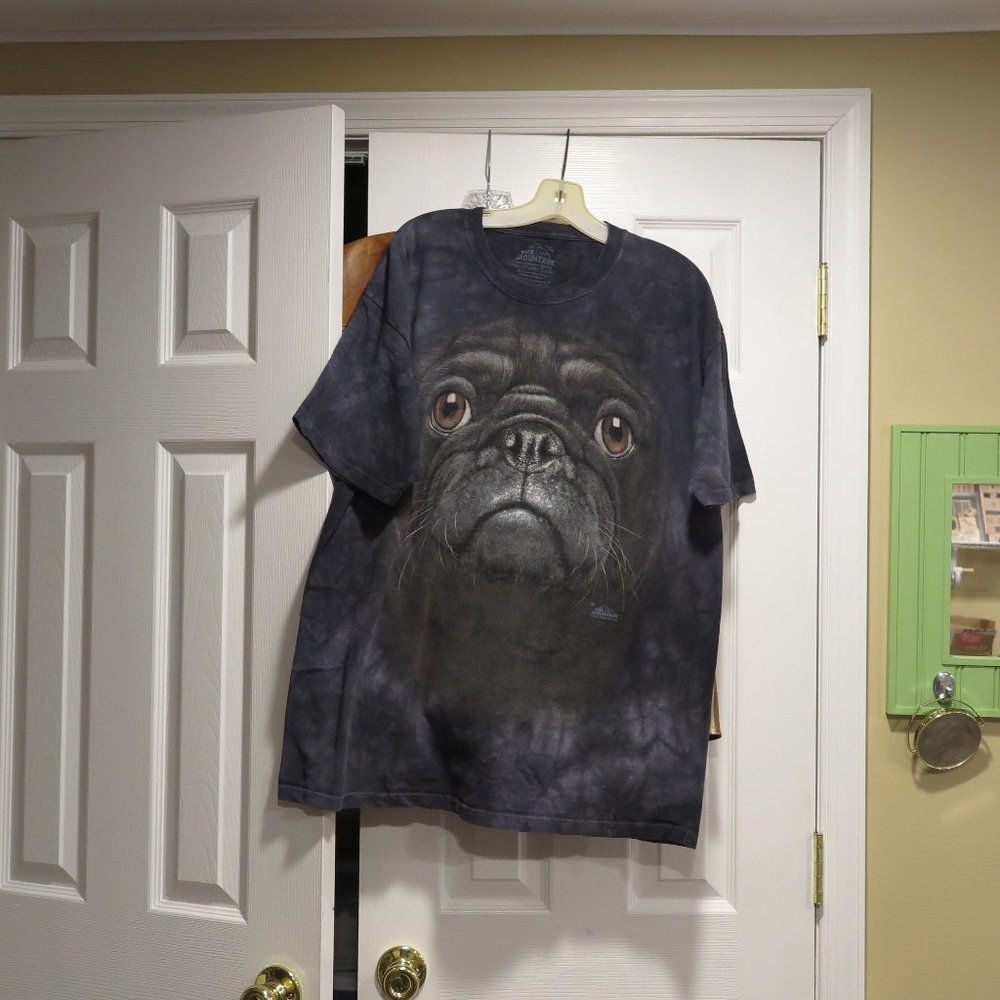 Pug tee shirt XL by The Mountain